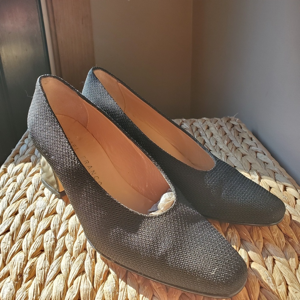 Like new Rafael Franco Italian  black heels